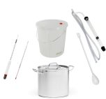 Startkit hink i hink för hembryggning med komplett utrustning för 10 liter öl, inklusive två jäshinkar, rostfri kittel och bryggtillbehör.